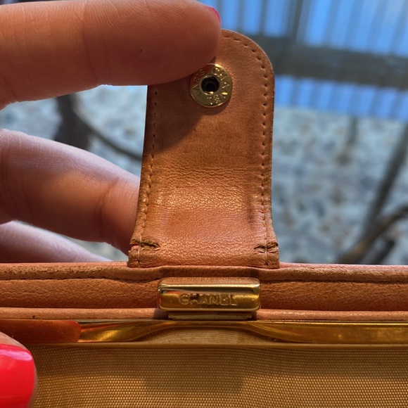 Authentic Chanel wallet - Picture 6 of 8